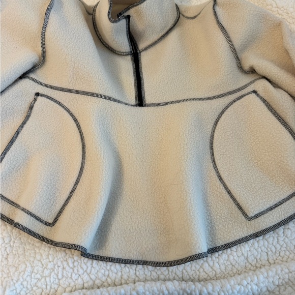 Urban Outfitters Cream Fleece Top - Picture 3 of 4